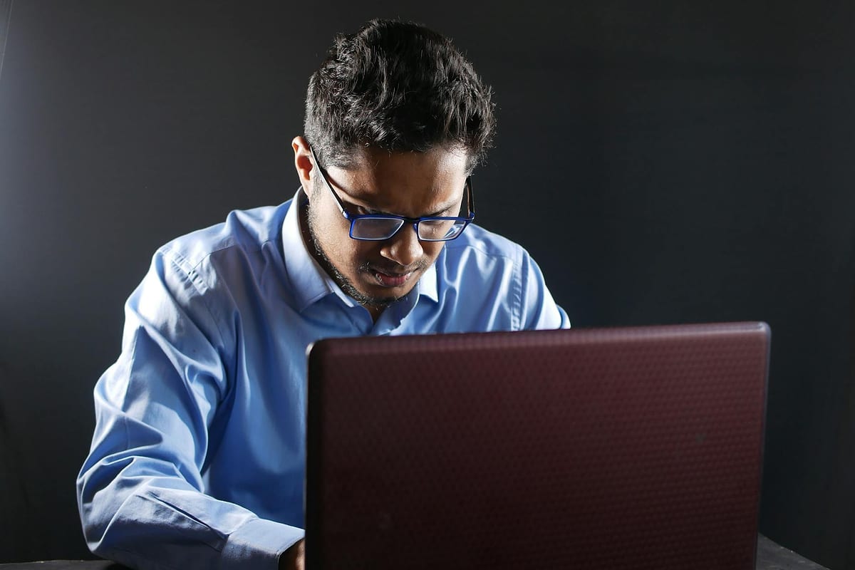 Gestão de caixa: 7 sinais e como corrigir gargalos — Antecipa Fácil