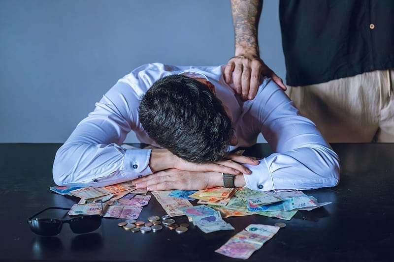 Margem Comprimida: Como Diagnosticar Antes do Caixa Travar — margem-comprimida