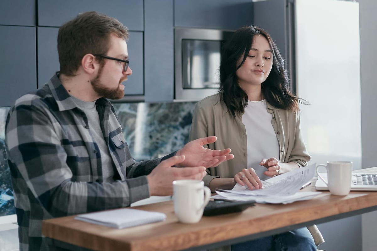 7 sinais da dívida de recebíveis que travam seu caixa — Antecipa Fácil