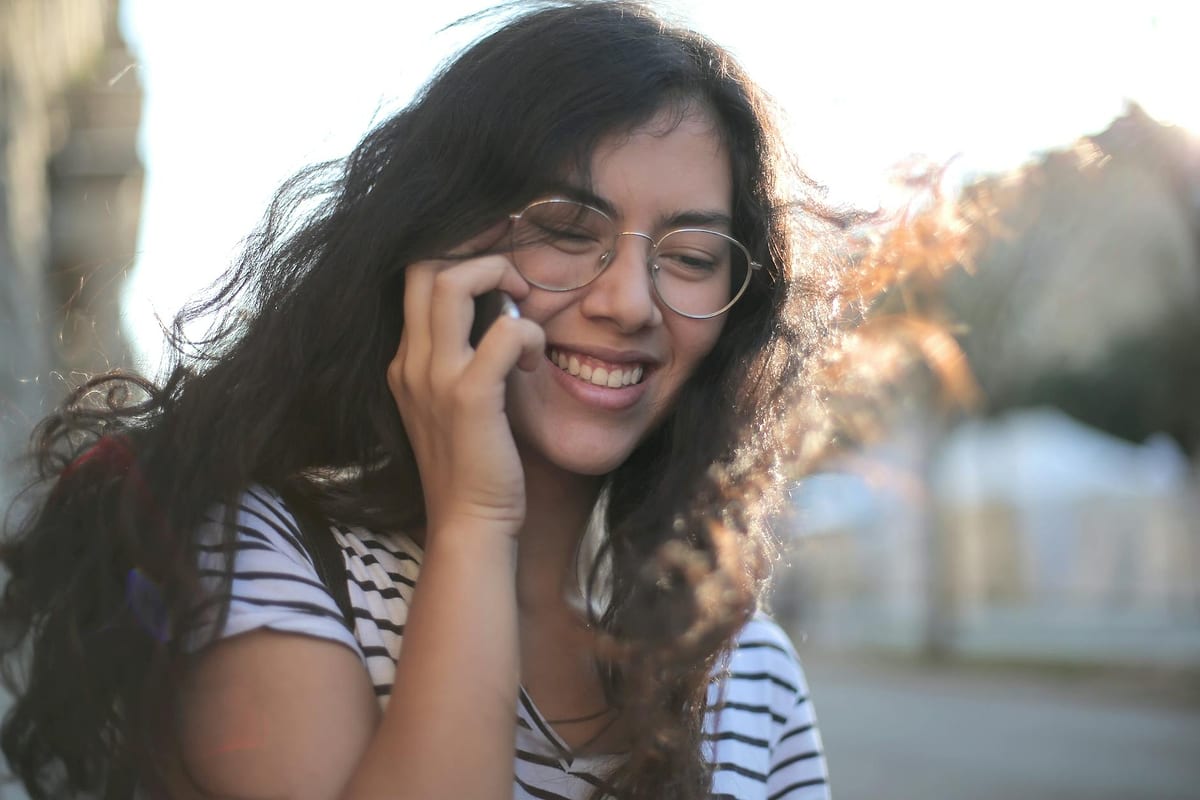 7 sinais de inadimplência que travam seu caixa PJ agora — Antecipa Fácil